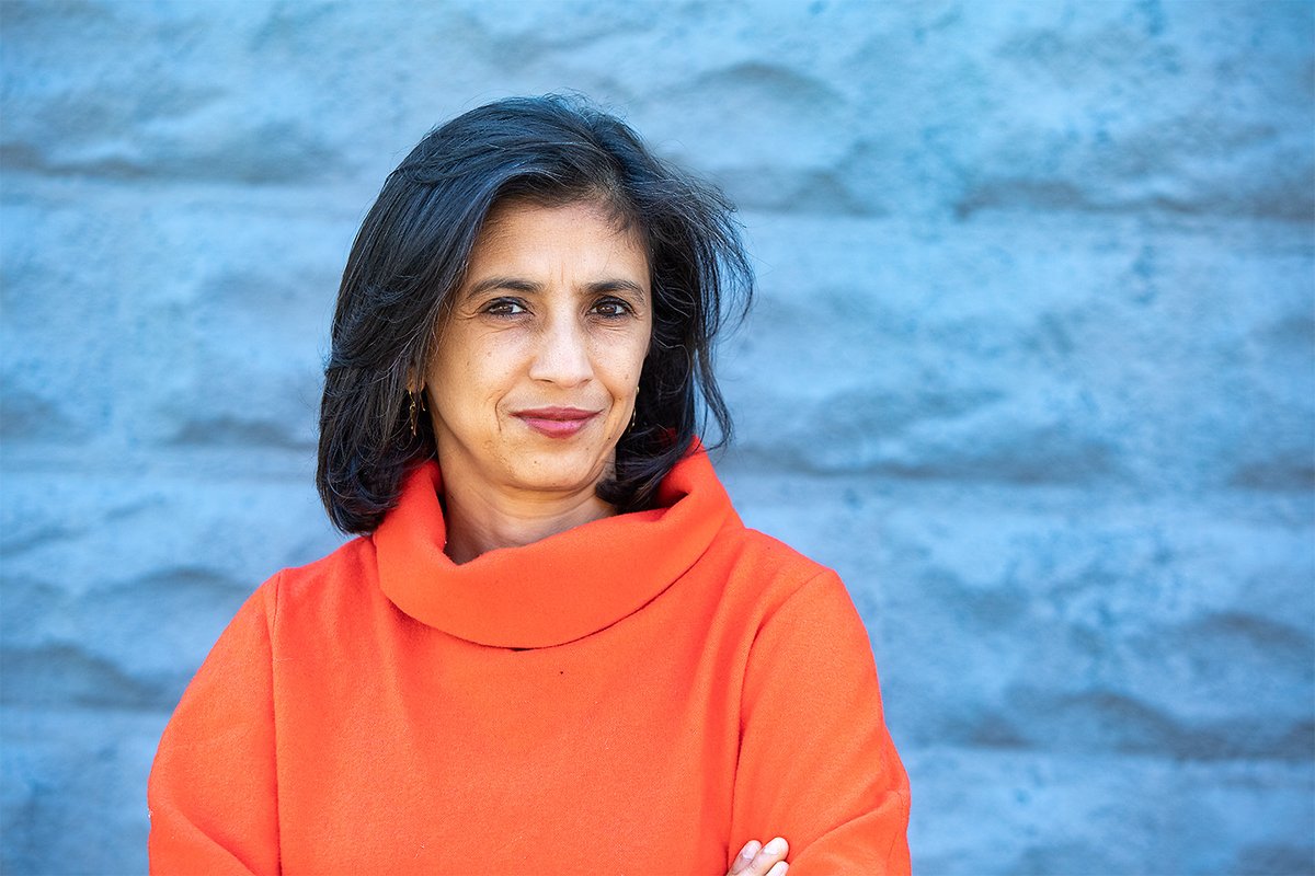 Meet Rohini Pande, a Yale economist known for groundbreaking work in international development, gender economics, anti-corruption, and more. 
She’s featured in #FandD’s newest “People in Economics” profile:  bit.ly/3y9w9JN