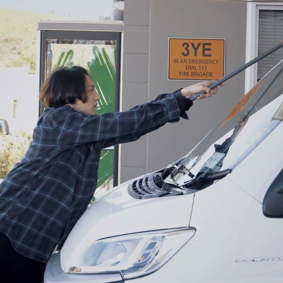 BTSARMYmomluvsU's tweet photo. Jungkook has been dropping hints since 2018! 🧽🚙#BTSCarWash #JK https://t.co/GeapBvBUmA