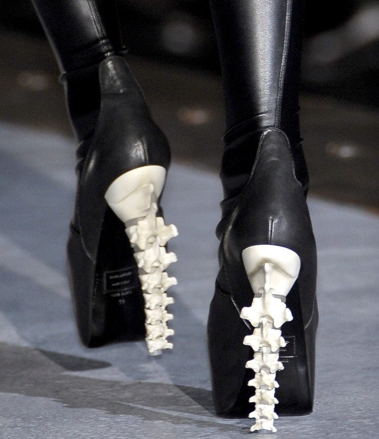 gastt Fashion on Twitter: "Spine Heel Boots from Dsquared2 Fall 2010.  https://t.co/uzuAVjAQ1w" / Twitter