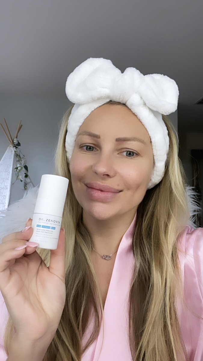 Help is on the way 🦸‍♀️ with @drzenovia’s Benzoyl Peroxide 5% spot treatment when you’ve been BAD and got a break out because you didn’t wash off your makeup before bed 🤦🏼‍♀️  They’re having a SALE on @sephora 📣 July 2-5th so head to sephora.com/brand/dr-zenov… and grab some #acne