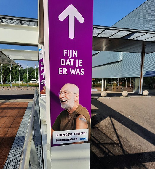 DPitchcoach's tweet photo. Gisteren mijn tweede vaccinatie binnen! Dus voor iedereen die met een volledig gevaccineerde pitchcoach wil werken: ik ben beschikbaar. Lees verder: https://t.co/qO5HKQ1gTZ https://t.co/AUu0GxeBky