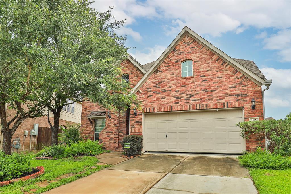 WhitSnowhomes's tweet photo. You can make this house your home! Ask me for more info. #realestate  https://t.co/iNfOC8dUy7 https://t.co/YrkSt2rADI