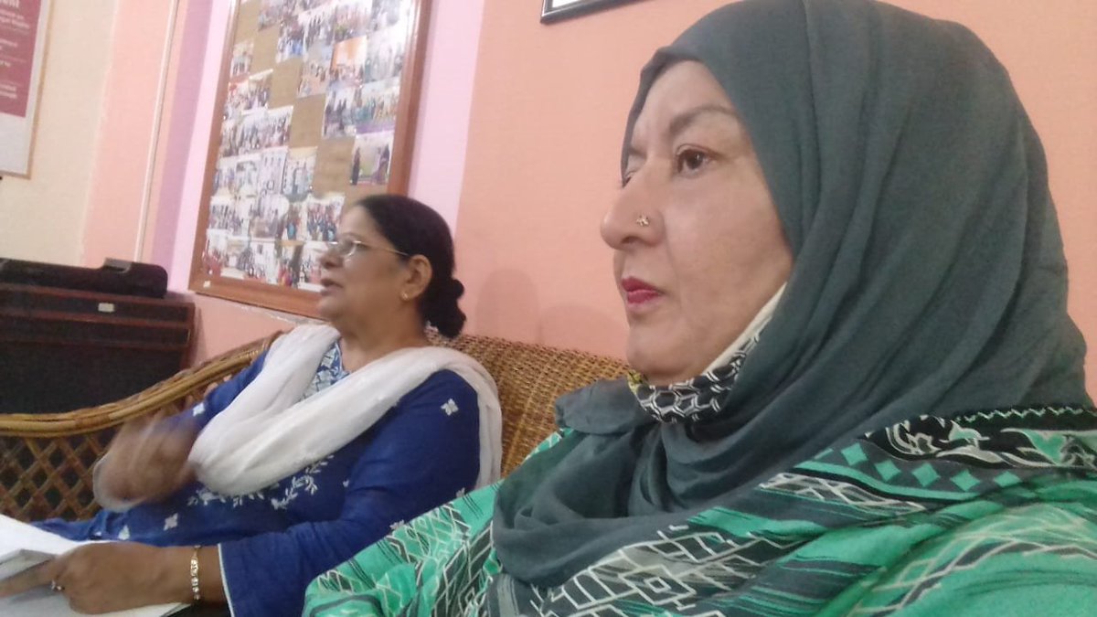 MadniWDO's tweet photo. 28 جون 2021ء فارمرز ڈویلپمنٹ آرگنائزیشن ضلع ملتان پنجاب پاکستان
فارمرز ڈویلپمنٹ آرگنائزیشن کی پورڈ آف ڈائزیکٹر اور دستگیر جسٹس فورم کی روح رواں محترمہ میڈم زہرہ سجاد زیدی صاحبہ سے ان کے آفس میں ملاقات https://t.co/Cbqu9GqNjE