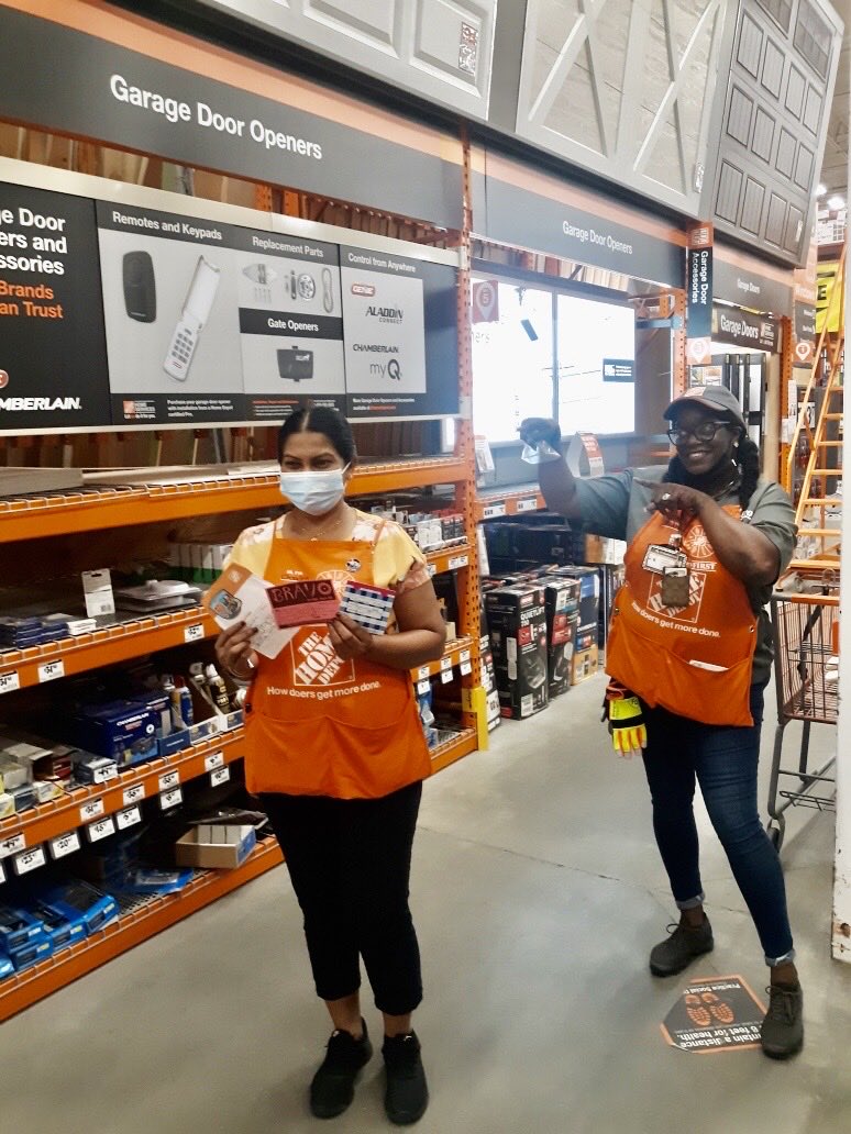 #1238 DS Shanny would like to recognize Millwork Specialist Chandra for getting three leads in windows. Great job 🎉🎊🎉🎊🎉🎊⁦@Miss_T_Holland⁩ ⁦@PenneyGlass3⁩ ⁦@EdsaintG13⁩