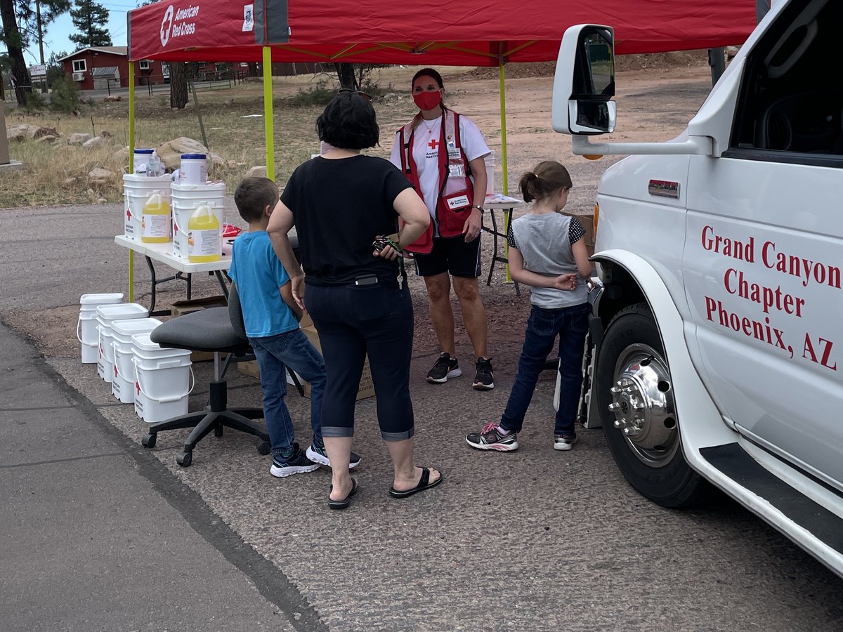 RedCrossAZ's tweet image. #Backbonefire- Red Cross is at Pine Hardware in Pine, AZ, today &amp;amp; Wed. to assist residents who have been affected due to the wildfire with cleaning kits and water. Thank you #Pinehardware for your support. Location: 3594 AZ 87, 9am-4pm. Call 1-800-842-7349 for any assistance.