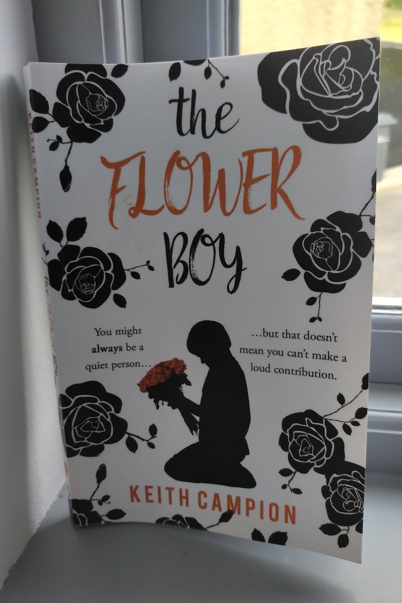 HistoryPrimary's tweet photo. Any year 6 teachers still searching for an end of term focus? Read this beautiful book. Planning for an autumn local history topic? This book would be a brilliant stimulus. @keith_campion #transition #localhistory #primary https://t.co/c2Cejpmbfg