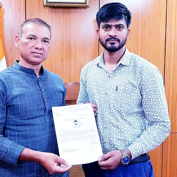 HussainNGO's tweet photo. #Congratulations to #Ihhc Founder for Designation of #Advisory member in #Delhi govt minority department @SonuSood @ndtv @CMODelhi @PMOIndia @dtptraffic @BBCHindi @ABPNews @PTI_News @CNNnews18 @NewsNationTV @News18India @HussainiSoldie5 https://t.co/DlyaQxpYuq