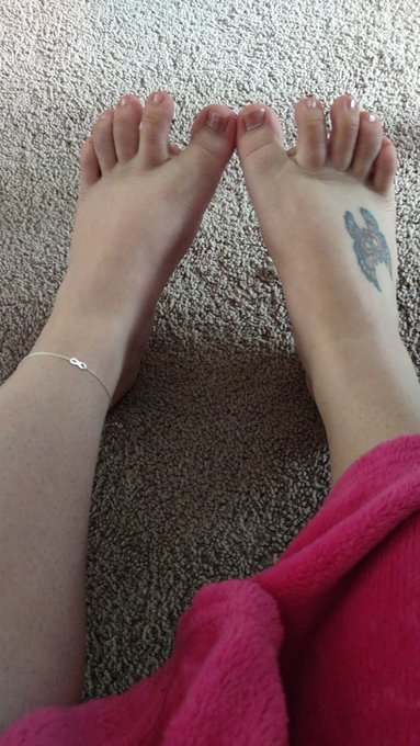 Lets take a STEP in another direction 😏 #Feet #FeetOnTheStreet #feetworshi̇p #footsteps #feetcontent<a href="/tag/feet"class="tags">#Feet</a><a href="/tag/toes"class="tags"><span>#toes</span></a><a href="/tag/prettyfeet"class="tags"><span>#prettyfeet</span></a><a href="/tag/feetworship"class="tags"><span>#feetworship</span></a><a href="/tag/toestuesday"class="tags"><span>#toestuesday</span></a><a href="/tag/tattooedfoot"class="tags"><span>#tattooedfoot</span></a>