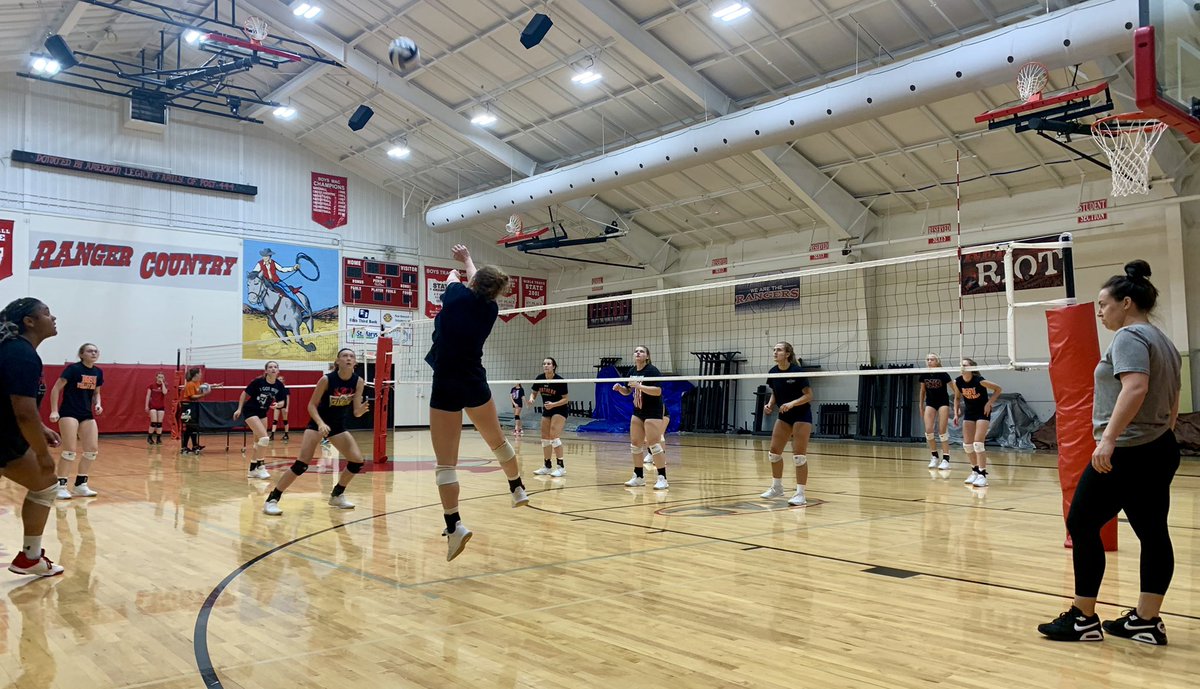 meglageman's tweet photo. We missed this last year! So glad to have @CoachAlex_BGSU back!
#NKVB https://t.co/200Tgbz7XF