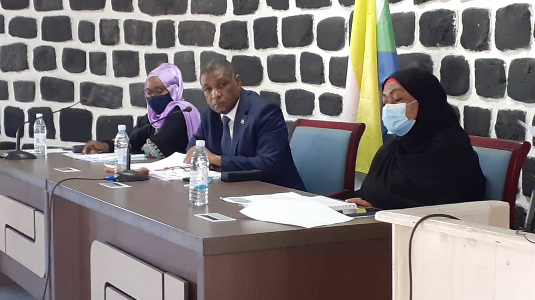 AssembleeNatkm's tweet photo. L'Assemblée de l'Union des Comores a adopté à l'unanimité le projet de loi portant Nationalisation de la société anonyme Comoros National Fishing Compagny SA. lors de la séance plénière tenue aujourd'hui 29 juin 2021.

https://t.co/sXWzZamzQp https://t.co/O1mXDQdwmD