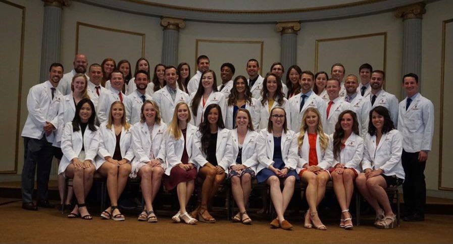 Congratulations to the Class of 2022 on their White Coat Ceremony and good luck on the final year of clinicals!!