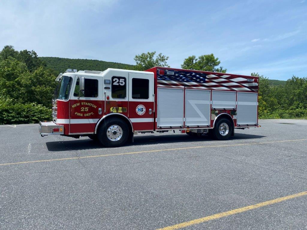 KMEFire's tweet photo. Check out this #Custom #KME Wet Rescue getting ready to head West to the New Stanton Volunteer Fire Department in PA. Thank you for choosing KME!
Sold by: Keystone Fire Apparatus, Inc.
#KMEWorksForYou https://t.co/c00fubgdKh