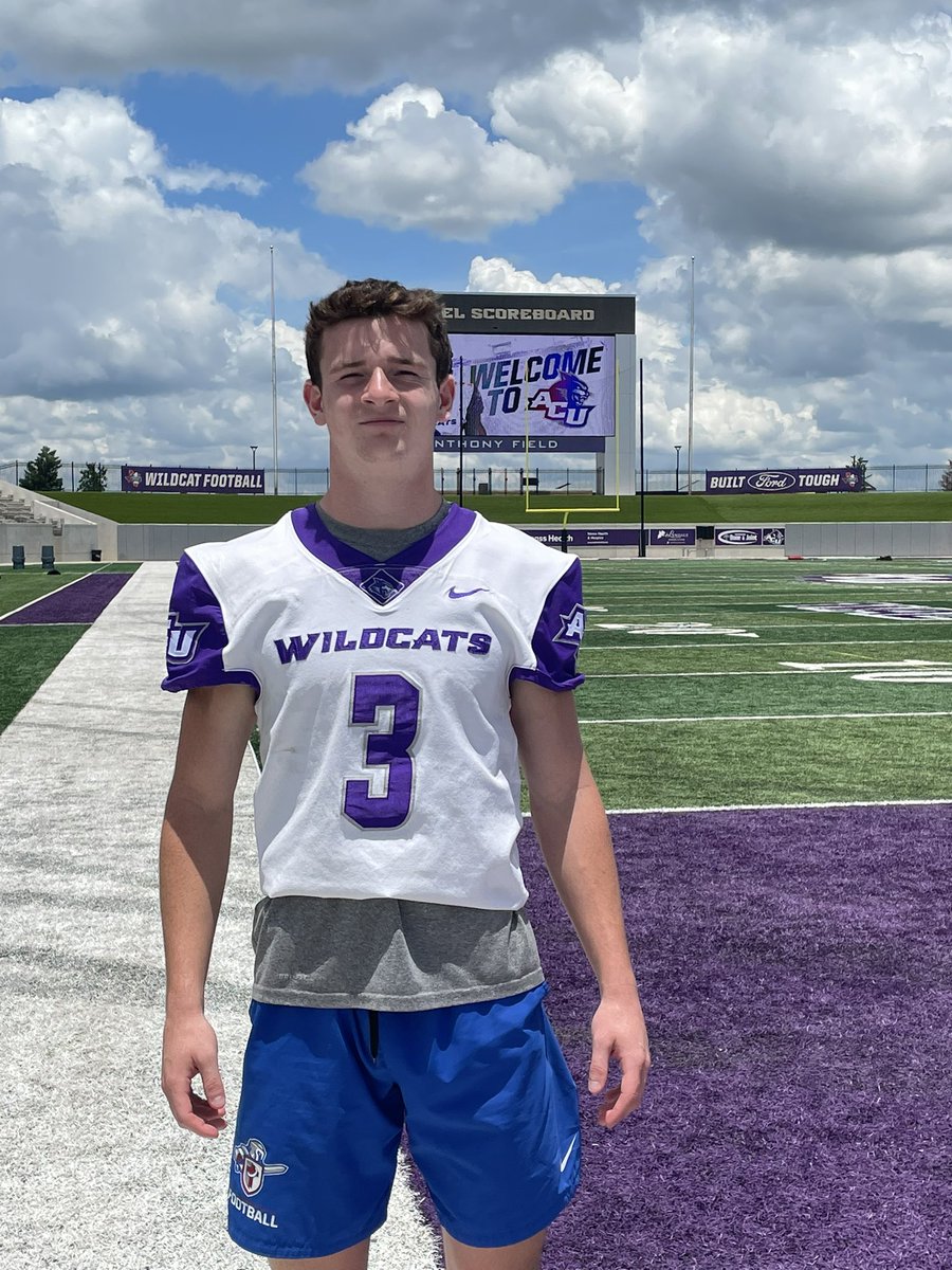 MattesonCollin3's tweet photo. Had an awesome visit/workout today at @ACUFootball ! Very nice facilities and loved the staff!! #CatCrew22 @_CoachDonald @CoachZachWill @AdamDorrel https://t.co/BNWkxg03Ap