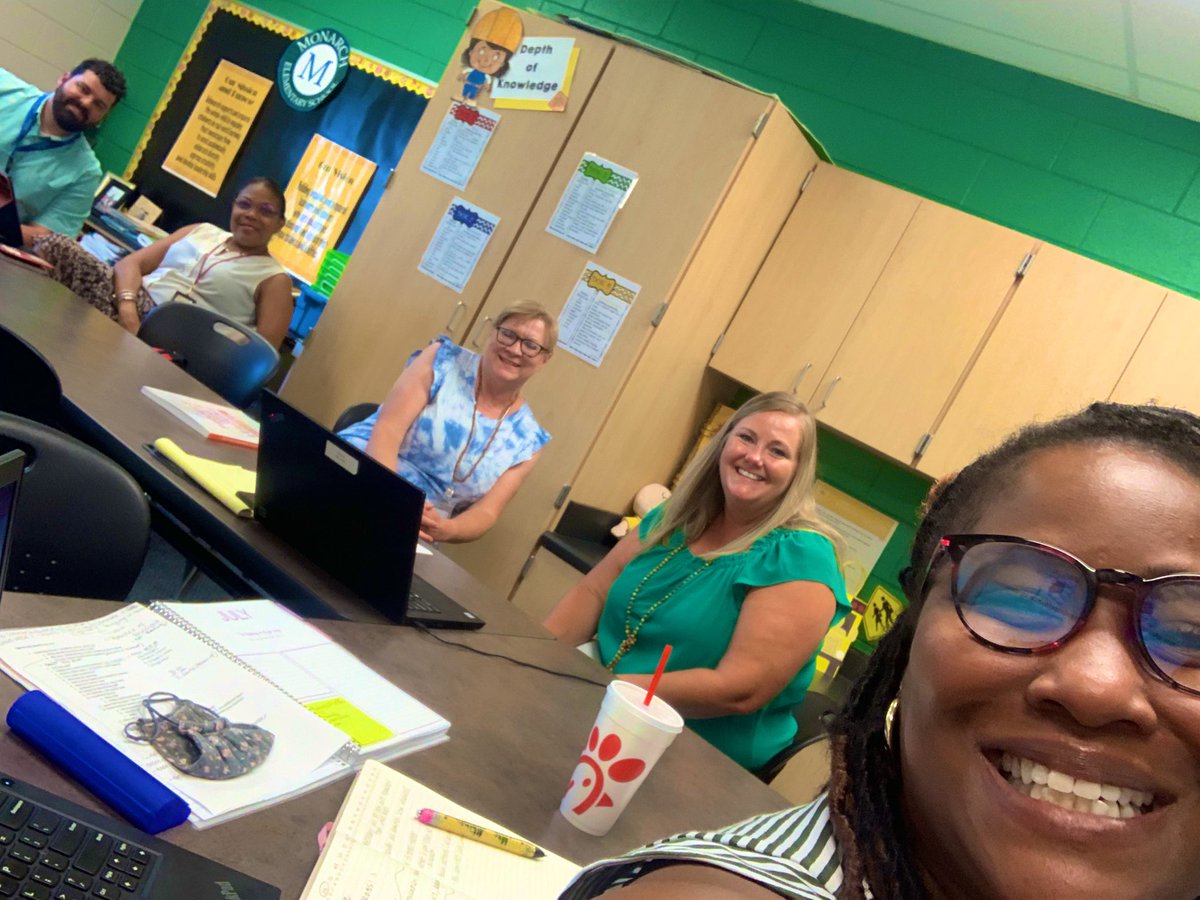 PrincipalWOOdy's tweet image. Busy Day planning and prepping for the 21-22 school year! Started off with a great training by our @GCS_SpecialEd specialist followed up by an awesome meeting with @Monarch_ES Leadership Team! #lifelonglearner #nosummerslide #summerprep #summerbridge #emergED2lead #loveSCschools