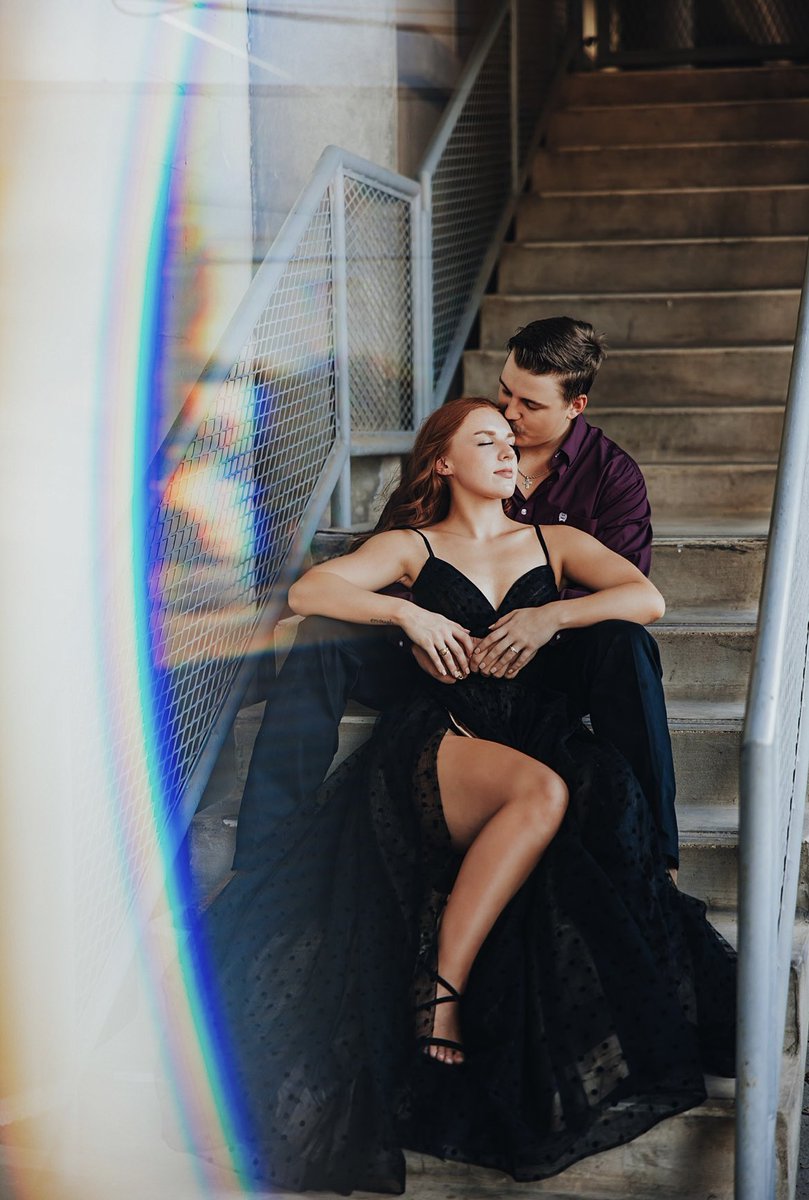 TylerBBatts's tweet photo. in luvvvv with our engagement pics https://t.co/UotPSfVipT