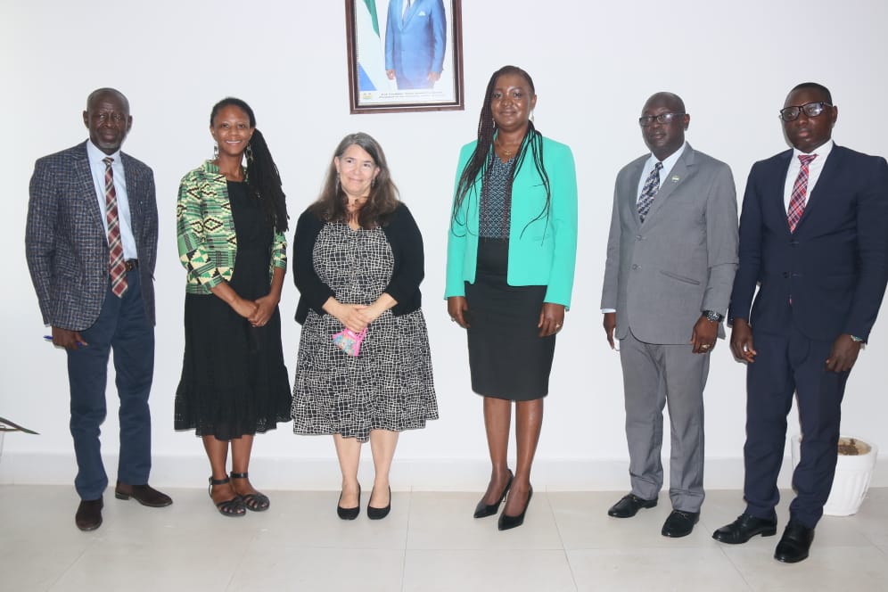 The newly assigned Country Director of Peace Corps in Sierra Leone, Holly Flood, together with her Director of Programs has paid a courtesy call on the Deputy Minister of the Ministry of Foreign Affairs and International Cooperation, Mamadie Gobeh Kamara.