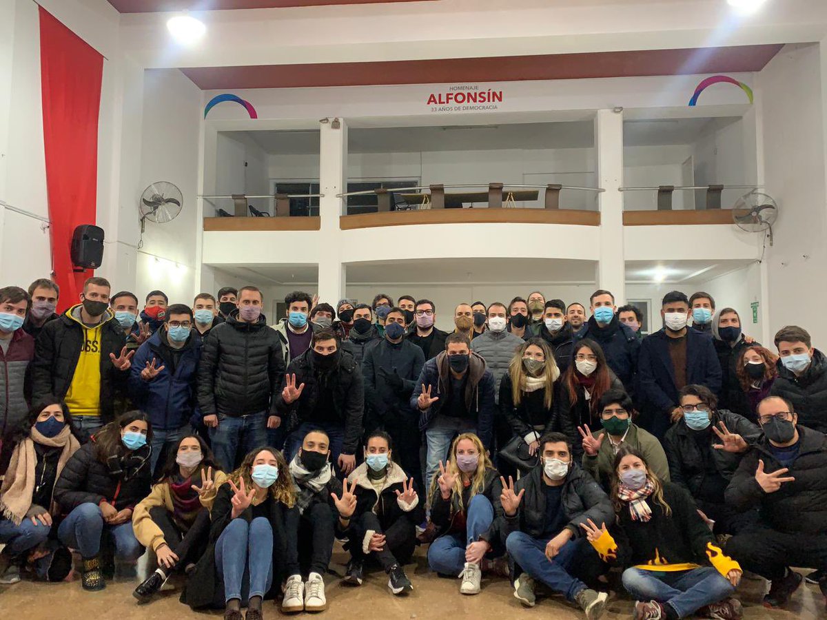 🇮🇩Ayer nos reunimos con  <a href="/franjauba/">Franja Morada UBA</a>, <a href="/OTRCapitalOK/">OTR Capital</a> , <a href="/UCRDiversidadBA/">UCR Diversidad CABA</a>, el Consejo Consultivo y los Dir. Grales. de Rel. con la Comunidad, el Dir. de <a href="/Loteria_Ciudad/">Lotería De La Ciudad</a>, el Dir. Gral. de Políticas de Juventud y el Dir. de Gestión Deportiva en <a href="/NuevaChicago/">Nueva Chicago</a>.

Siempre adelante 🇮🇩♥️