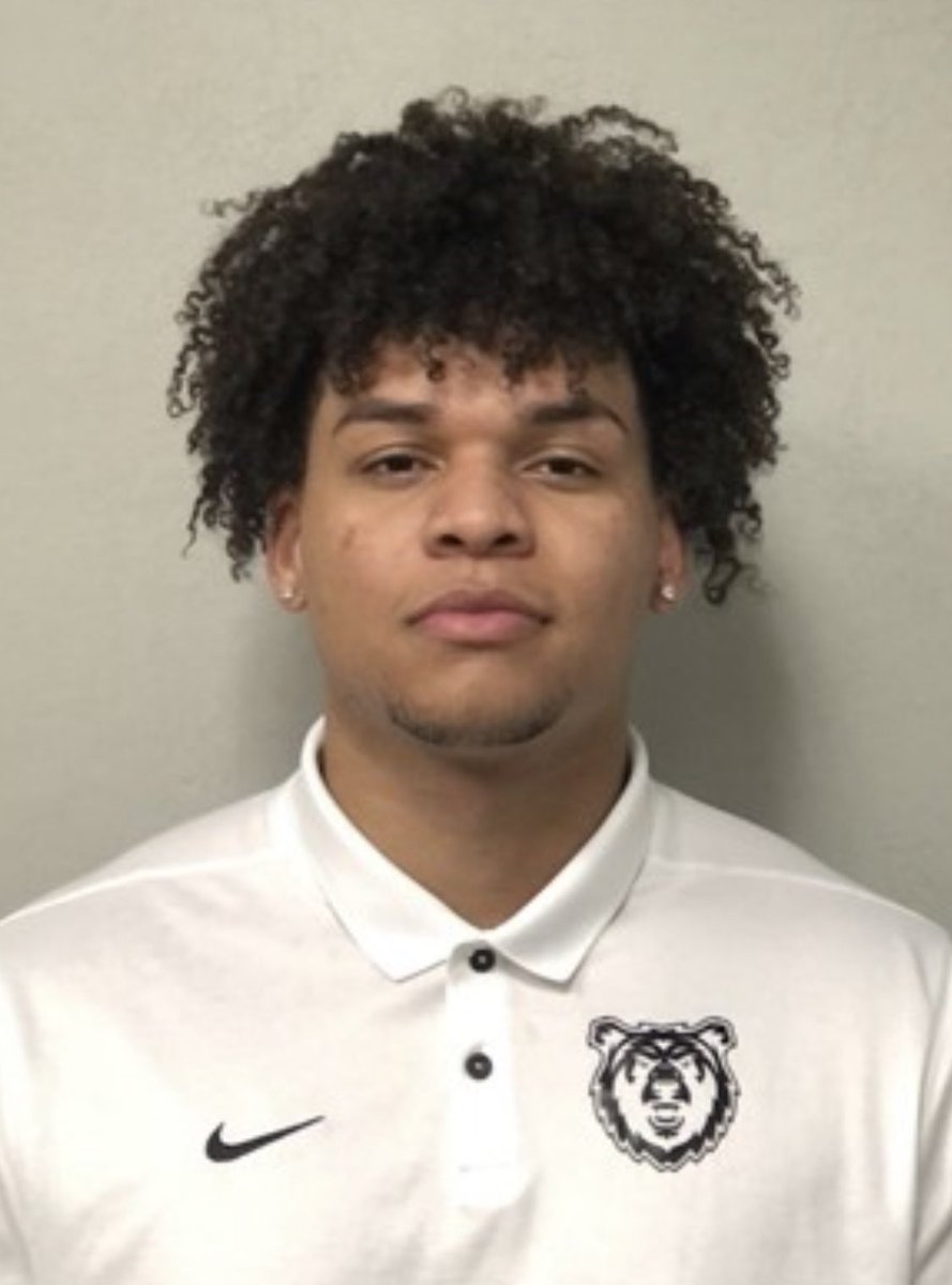 Rocky_Football's tweet photo. Happy Battlin' Bears Birthday to one of Our Family Members Isaiah Tennell!! Hope you have a great day Isaiah!! #FootballisFamily #BearRaid #EarnYourCARD https://t.co/ITrP45mZW4