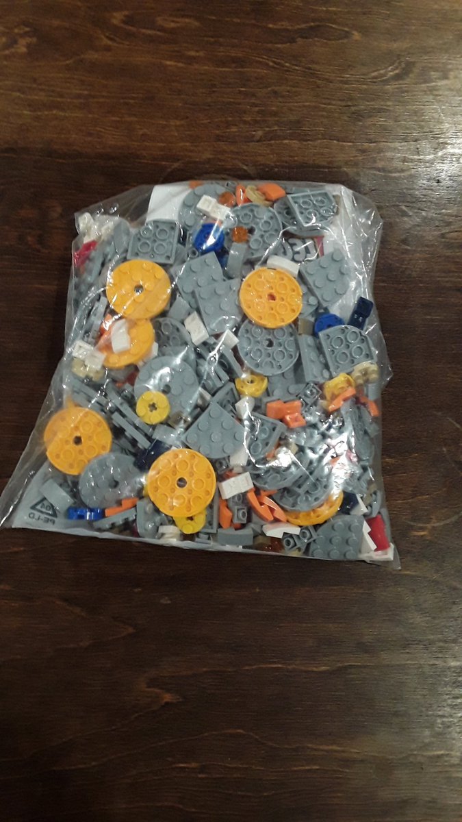 MathleteSteev's tweet photo. It finally showed up. My last birthday present this year.

#LEGO #Keyforge https://t.co/hClKMPNU20