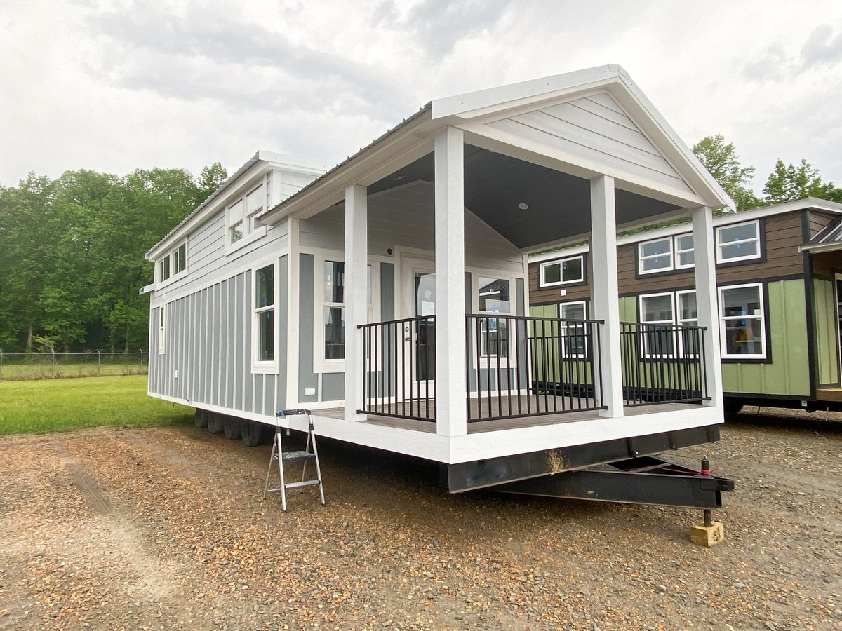 S_C_Homes's tweet photo. It's Tiny Home Tuesday! What do you think of this Echoe? 

Echoe: https://t.co/Wi6jduAe5S https://t.co/I8WYBJc8zE
