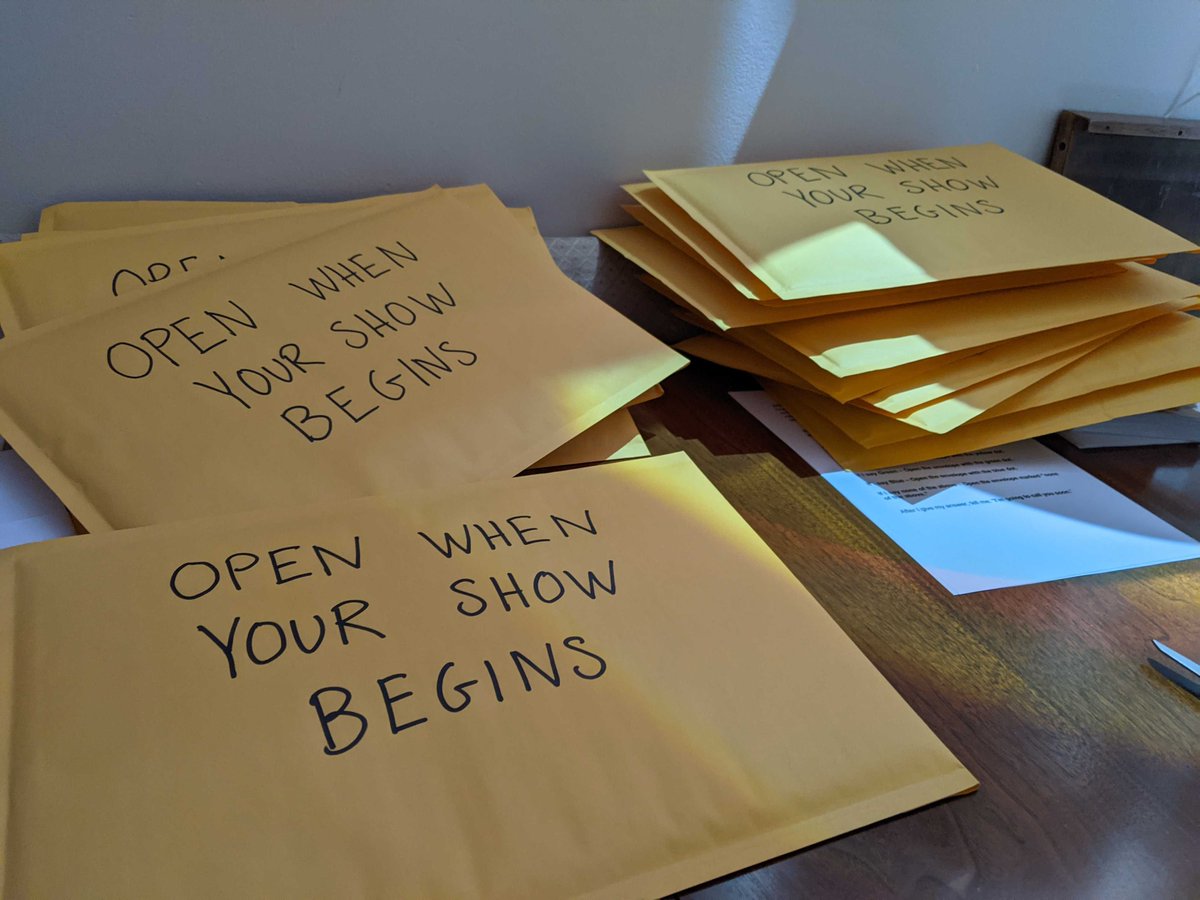 ricebeansthtr's tweet image. Available from July 1-4, Tributaries by @Pedrowyourboat &amp;amp; @howardai is an interactive micro-performance that allows you to connect with an unknown player. It&apos;s available to play anywhere as part of @HIVEPerform&apos;s Flight Paths—all you need is a smartphone!  dev.hiveperformance.art