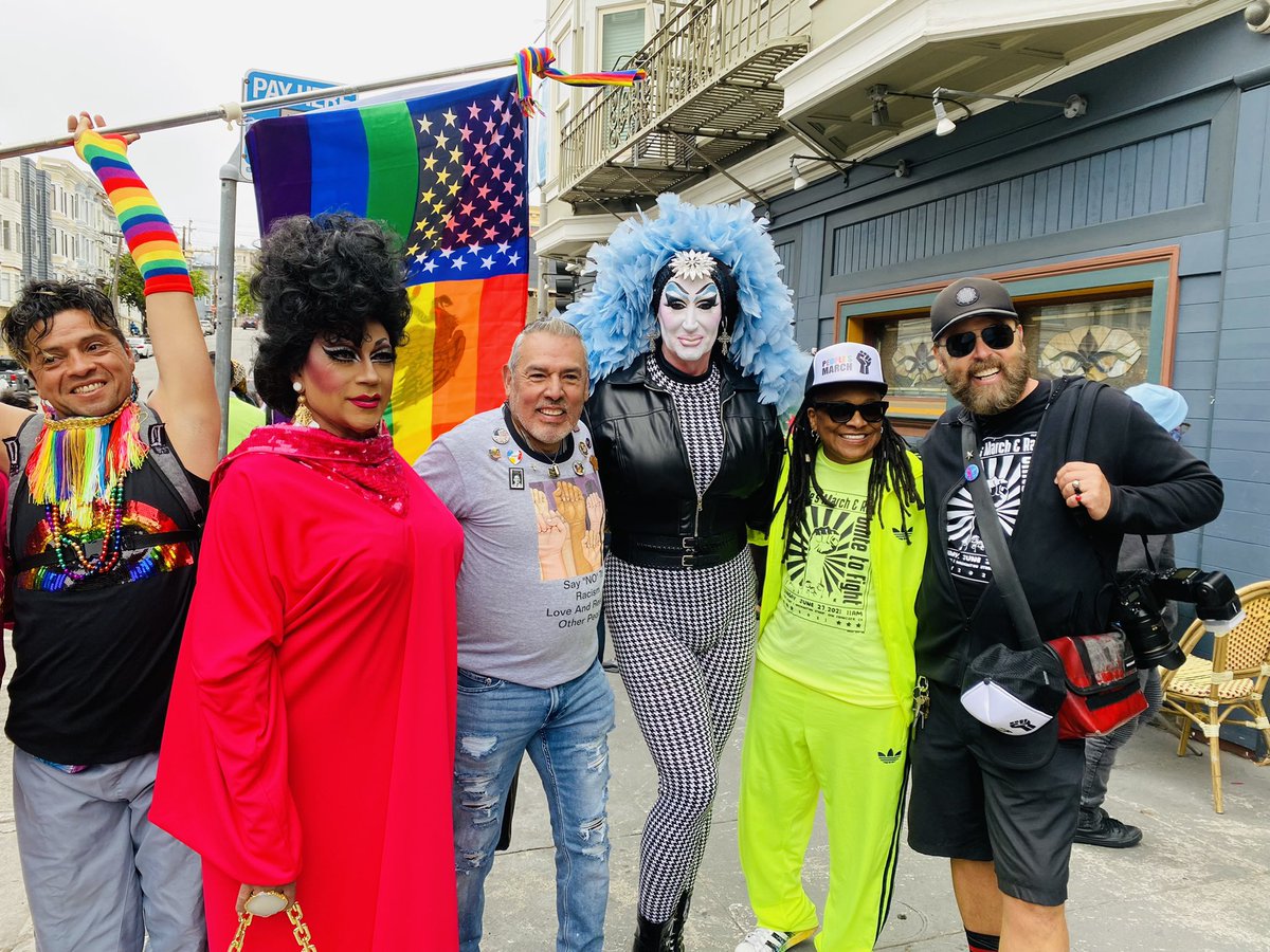 SisterRoma's tweet photo. This is an SF People’s March @juanitamore @alex_u_inn Appreciation Post. #pridewasaprotest #BIPOC #AAPI ✊🏿✊🏾✊🏽 https://t.co/l1b78fWFif