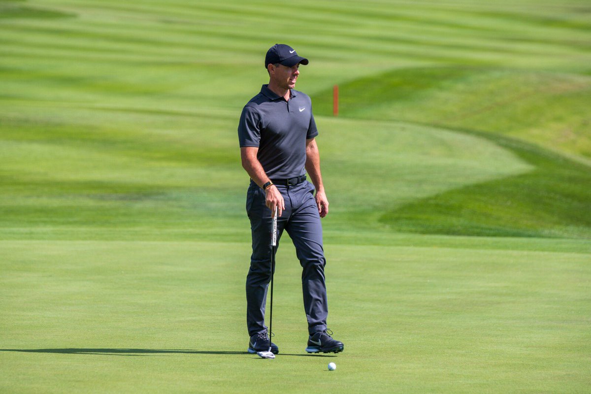 sossullivan's tweet photo. Wonderful start to @DDFIrishOpen week @mountjuliet when @McIlroyRory shared his past memories of the WGC in 2002 & 2004 with media today ⛳️☘️
#DDFIO #Mountjuliet #Golf #Ireland https://t.co/bLTWQ4n65t