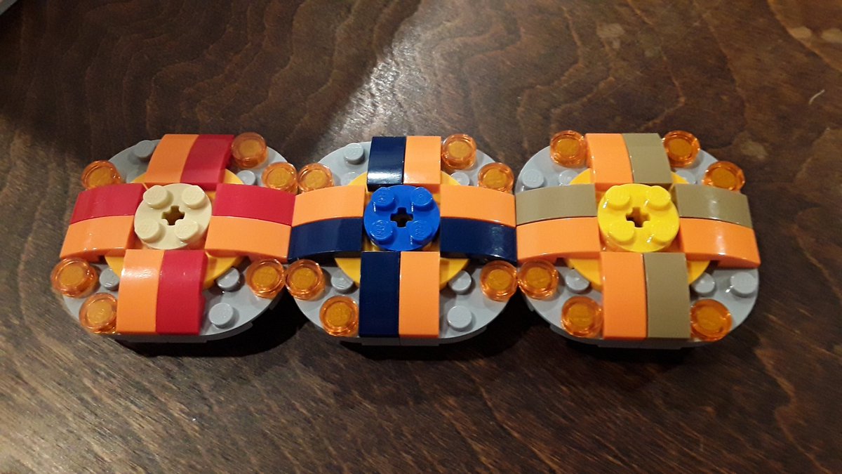 MathleteSteev's tweet photo. Okay, version 1.0 of my #LEGO keys are complete (I ordered by the brick, so there are some colors that aren't exact matches) #Keyforge https://t.co/LfeCSV4h8L