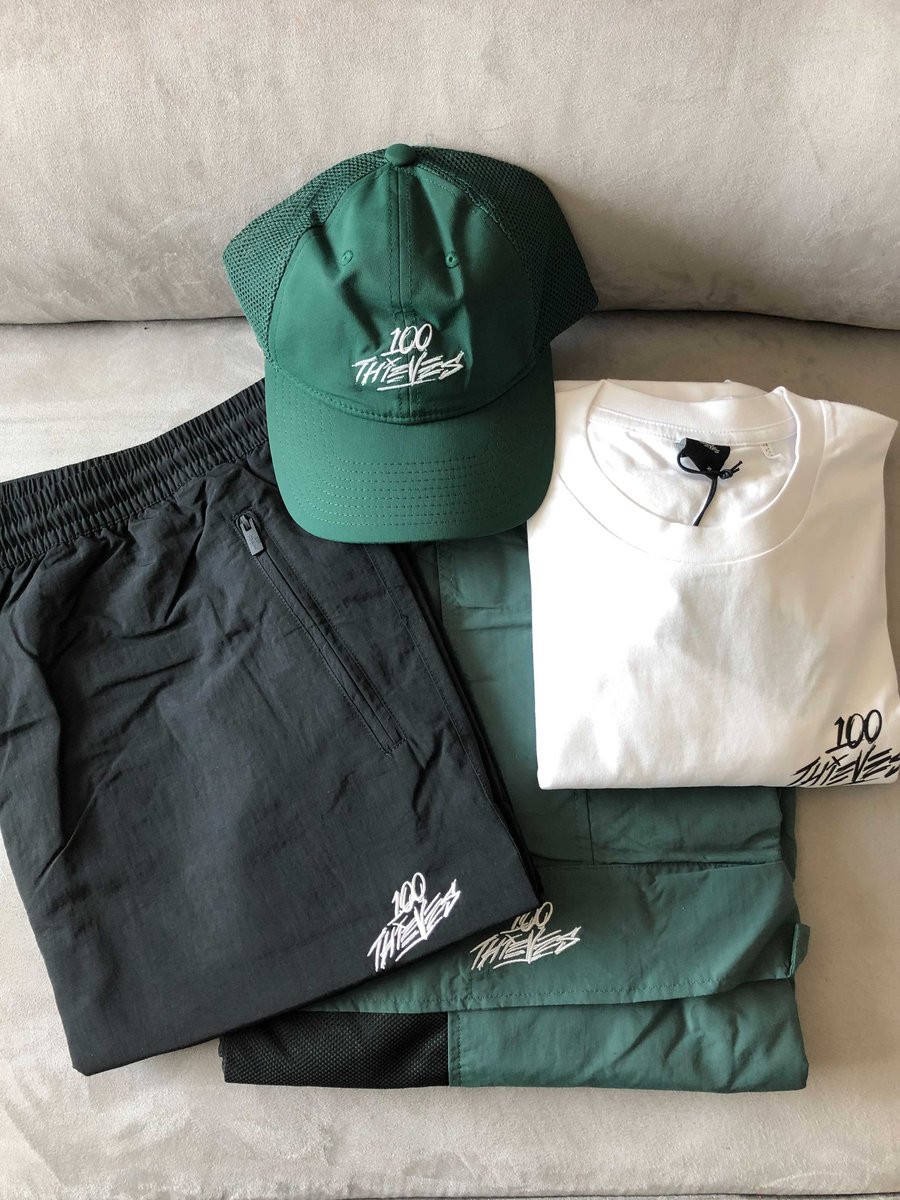 SesoHQ's tweet image. Foundations bag,

Secured.

W