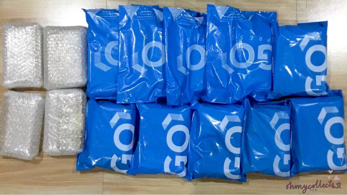 ohmycollects's tweet photo. 「 #OMCUpdates 」 

‣ #OhMyercari batch 1 items

 All fully paid orders are scheduled for pick up today. Thank you ♥ https://t.co/qj3fzQPzuW