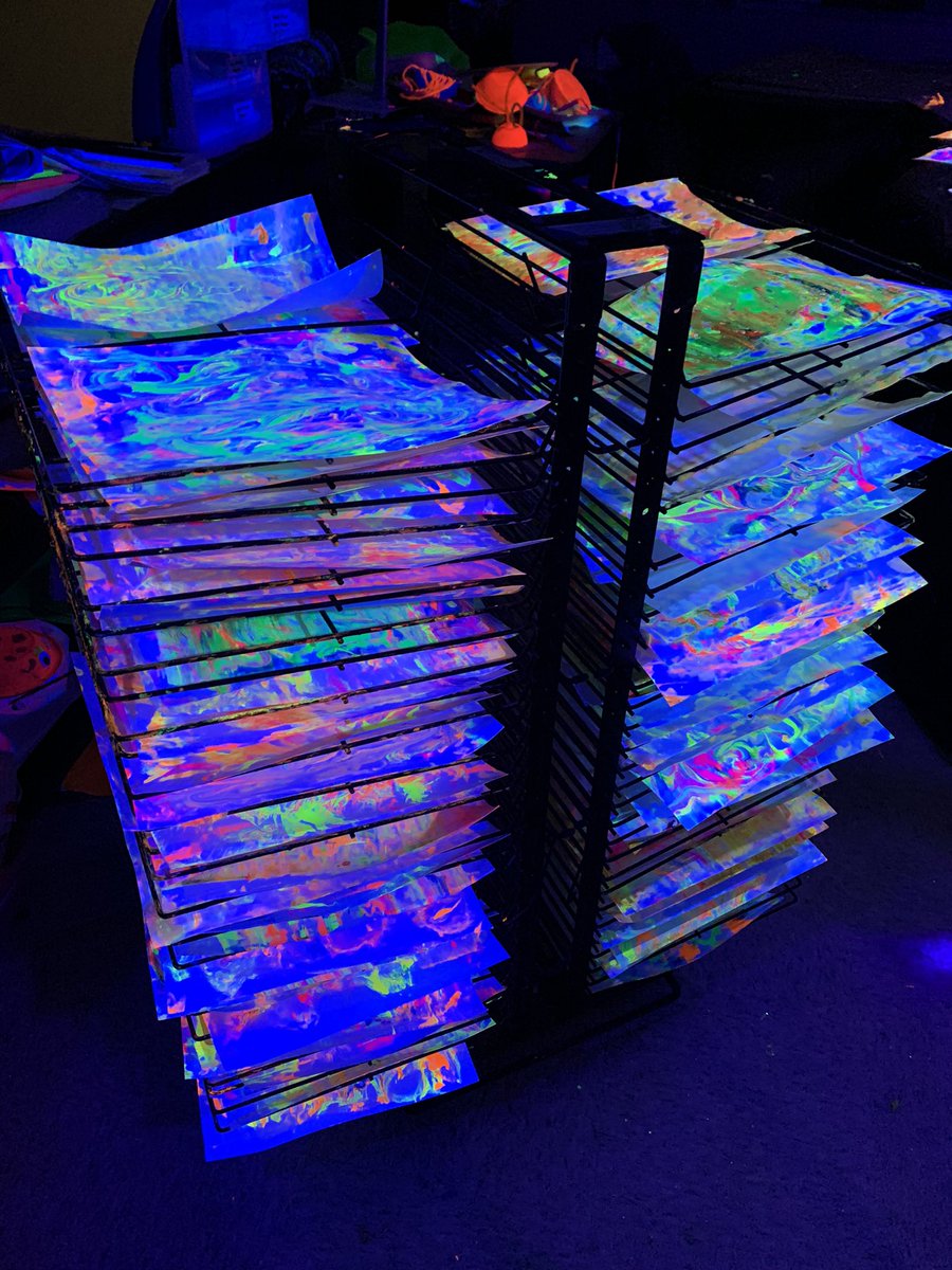 gakroenke's tweet image. AWEmazing tie-die prints!  A little shaving cream and a whole lot of paint! @Sequiota #spsartworks #spsexplore