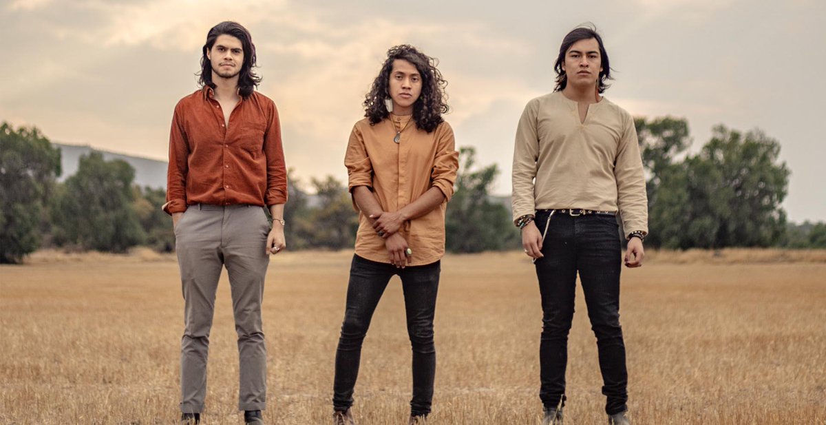 indierocks's tweet photo. #BuenasNuevas 🦻 || Guitarras espaciales para la trascendencia espiritual y el amor. De la Ciudad de México surge @indicoband para iluminar su camino a ritmo de pop rock. https://t.co/bwyGOeJ3gf 🙏 https://t.co/T4alwmqcui