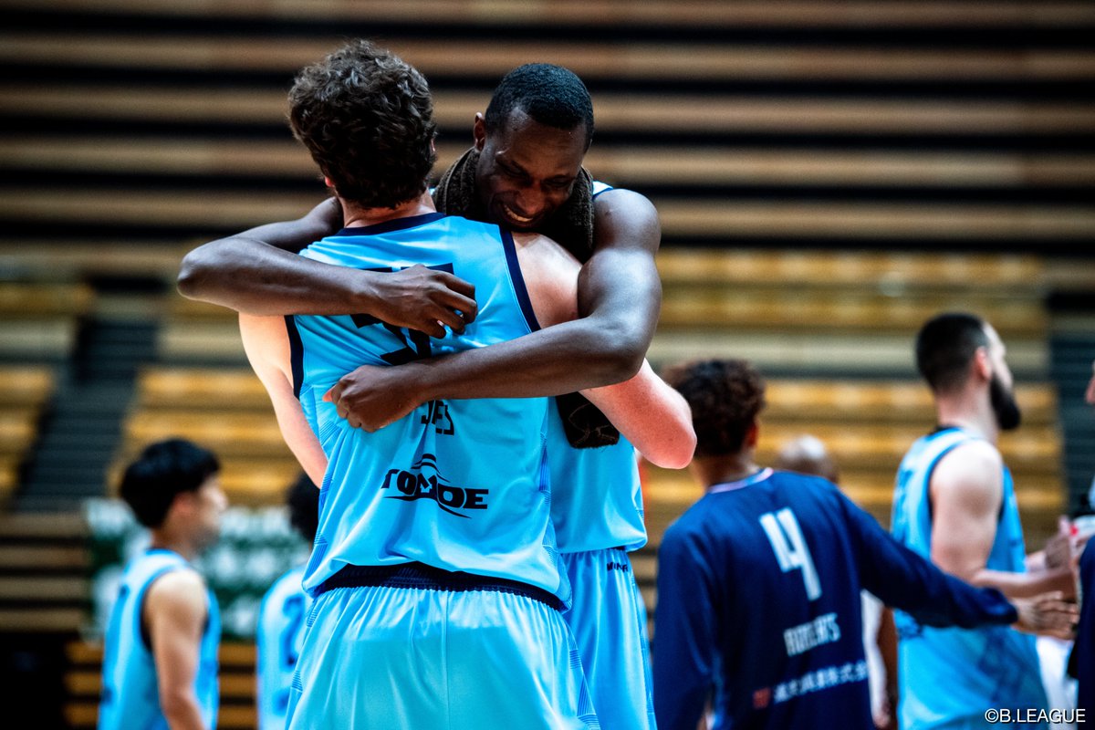 eftokyoz's tweet photo. Thank you for 2020-21 SEASON🌐🤝

今日で2020-21シーズンが終わり。このメンバーで戦えるのは1年だけと思いながら毎節挑みますが、本当にあっという間です(´；ω；`)2020-21シーズンも皆様のおかげで悔いなく走り切ることができました。
明日から始まる新シーズンもよろしくお願いします！
#アスフレ https://t.co/siJqczBseQ