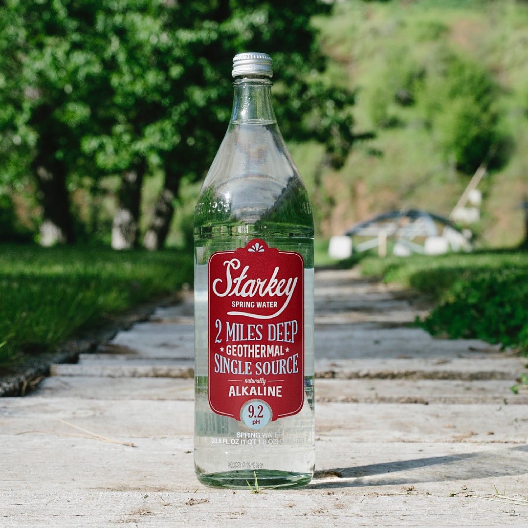 salaciousdrinks's tweet photo. #Repost @starkeyspringwater You’re only a few clicks 💻 away from pure refreshment💧
•
Hydration That Fits Your Lifestyle 💦
https://t.co/VcwDYqRgAG 
#summer #weightloss #selfcare https://t.co/TiFX2L7ft5