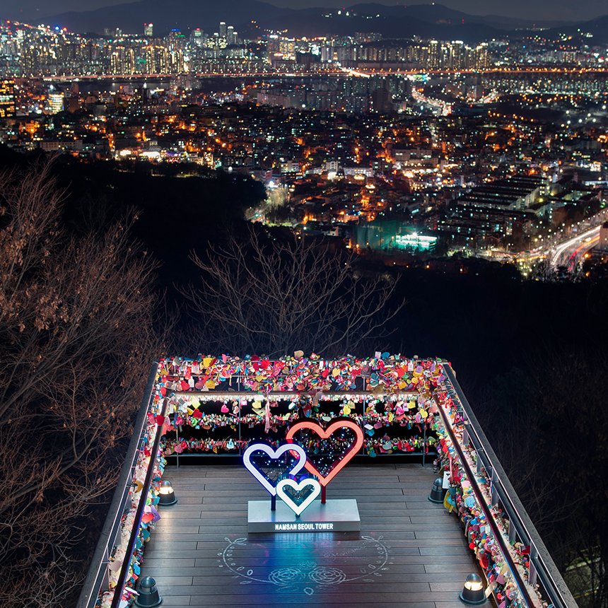 incorrectJP's tweet image. One day I&apos;ll bring her up here with me, but for now lets just enjoy the lights