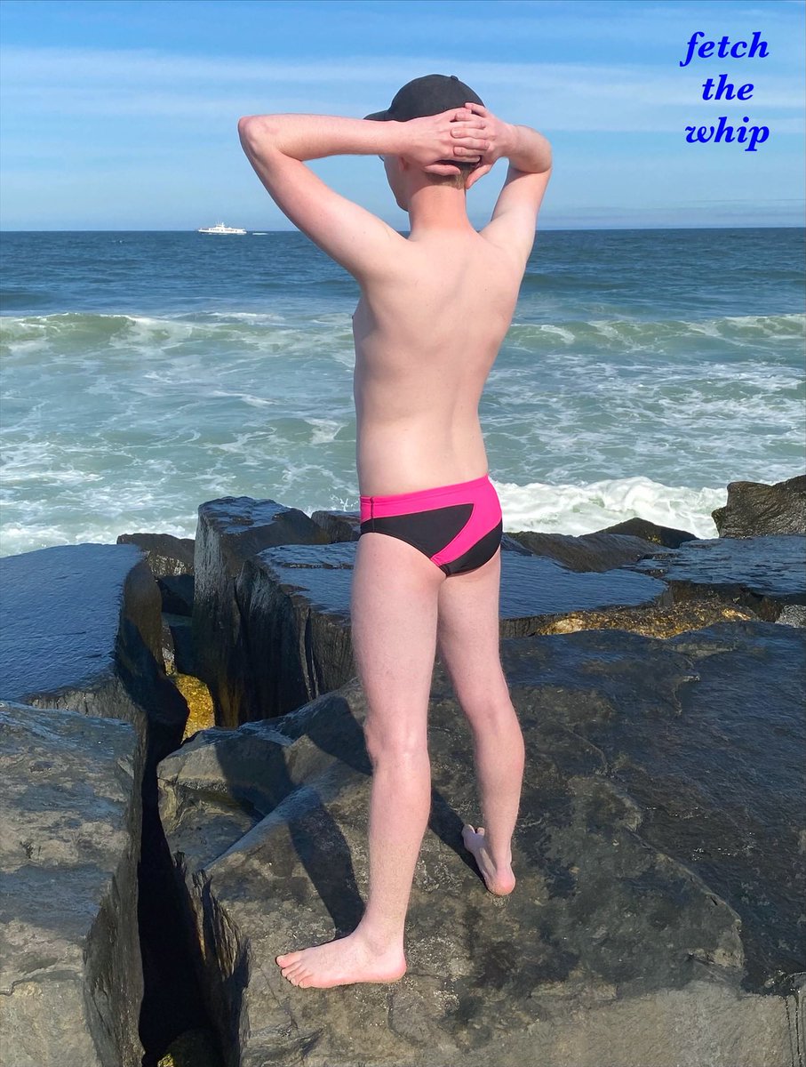 fetchthewhip's tweet photo. Daddy’s Vacation Rule #2

No baggy swim trunks allowed. Boys must wear swim briefs to the beach. https://t.co/P5oL8vD1MF