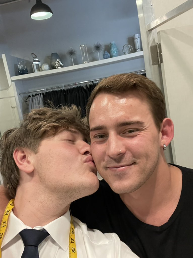 Josh brady gay twitter - mauivlero