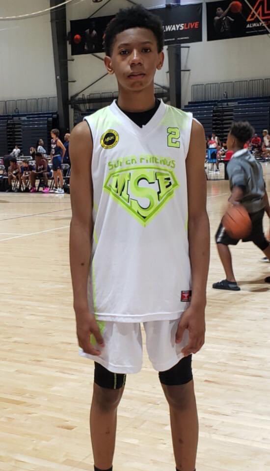 The wait is over. Frontrunner 2025 Jerry Easter II (OH) has decided to stay home and play high school varsity b-ball at Emmanuel Christian. Adidas sponsored the athletic program with apparel and an asset card after he declared himself a Warriors’ freshman. MiddleSchoolElite.com