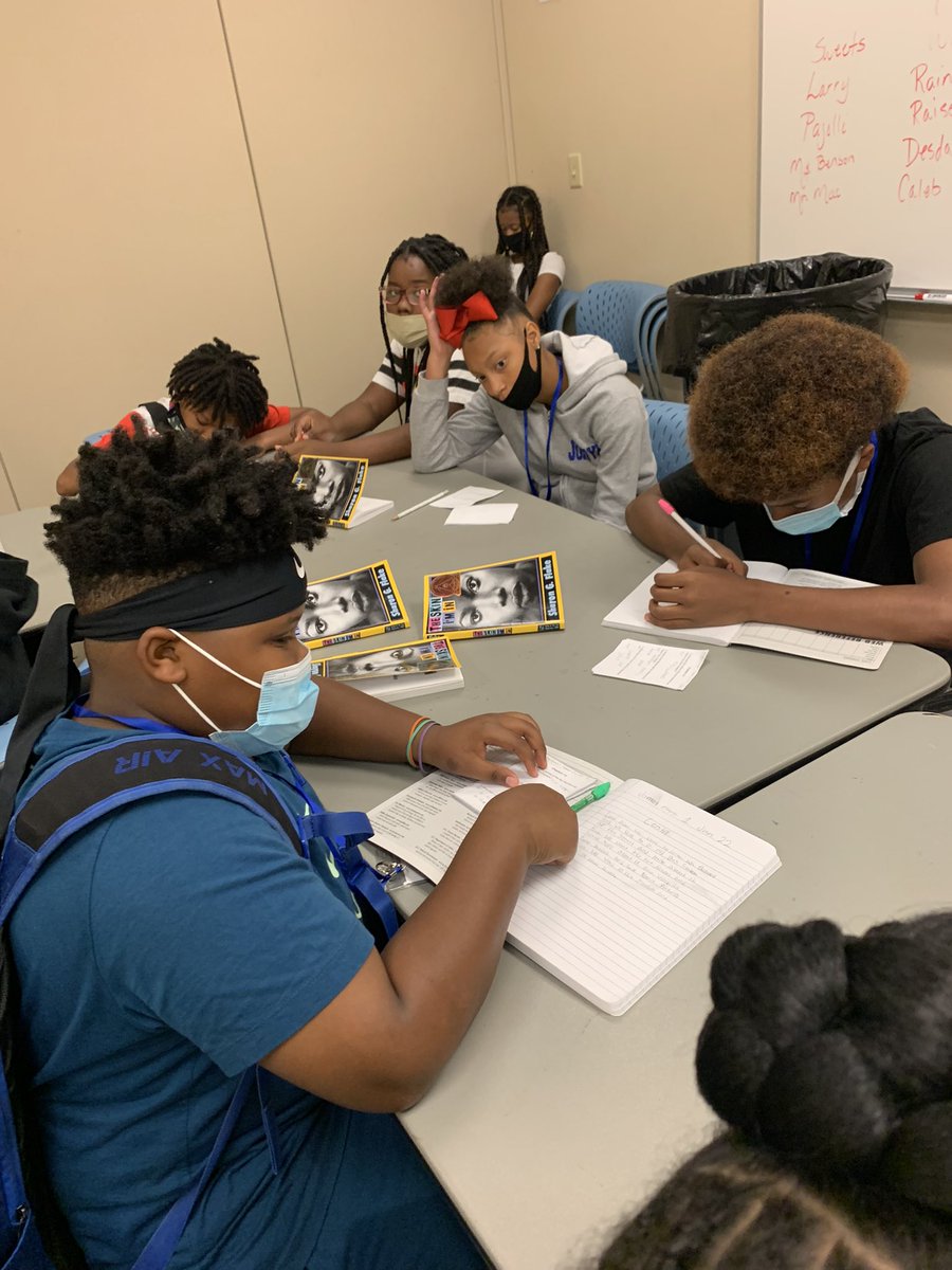 bryantsdb's tweet photo. West Central Community Center 21st Century Summer Program. Book Study @MichaelPoore1 https://t.co/kjWbnRJEMI