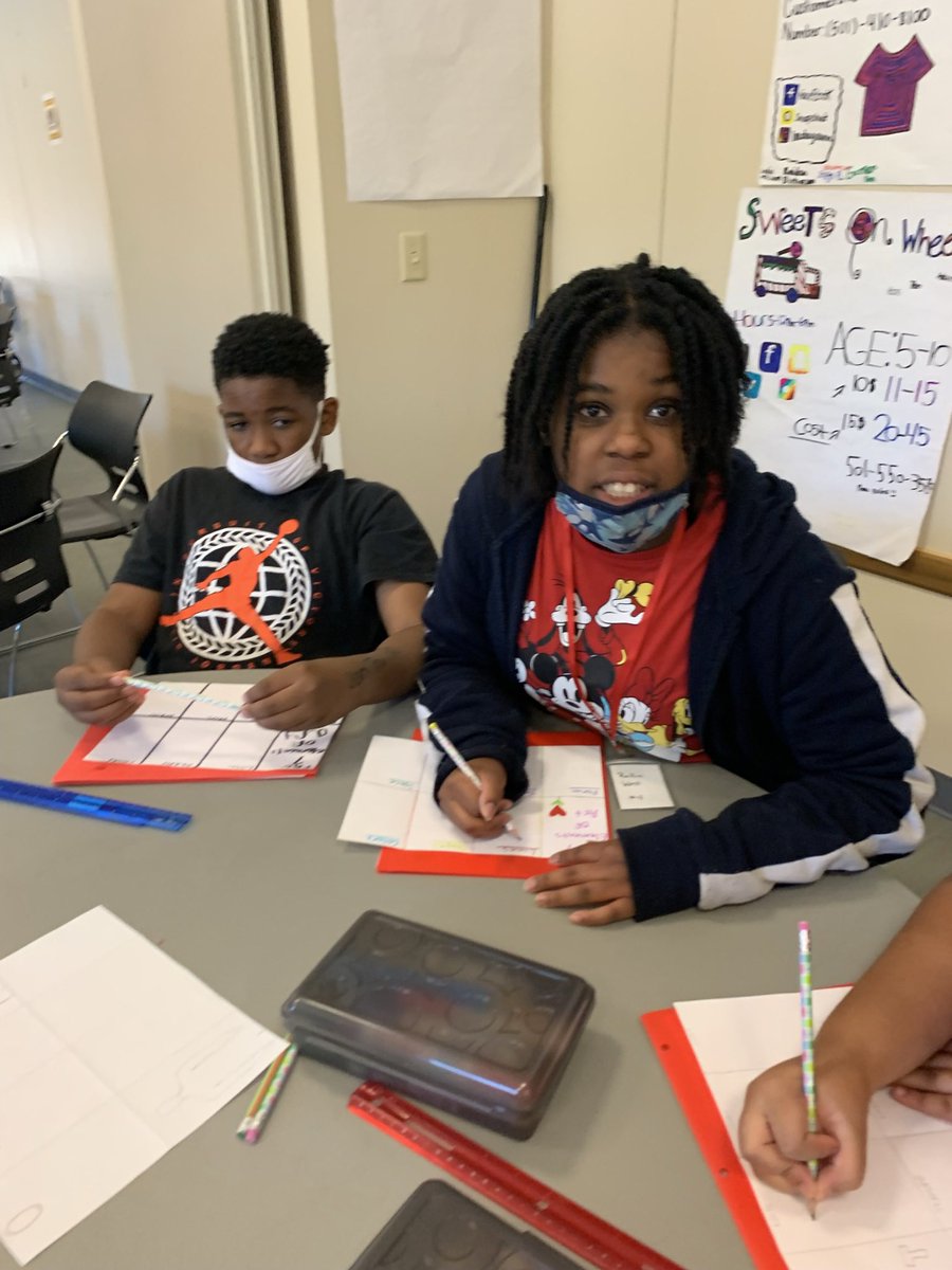 bryantsdb's tweet photo. West Central Community Center 21st Century Summer Program. Book Study @MichaelPoore1 https://t.co/kjWbnRJEMI