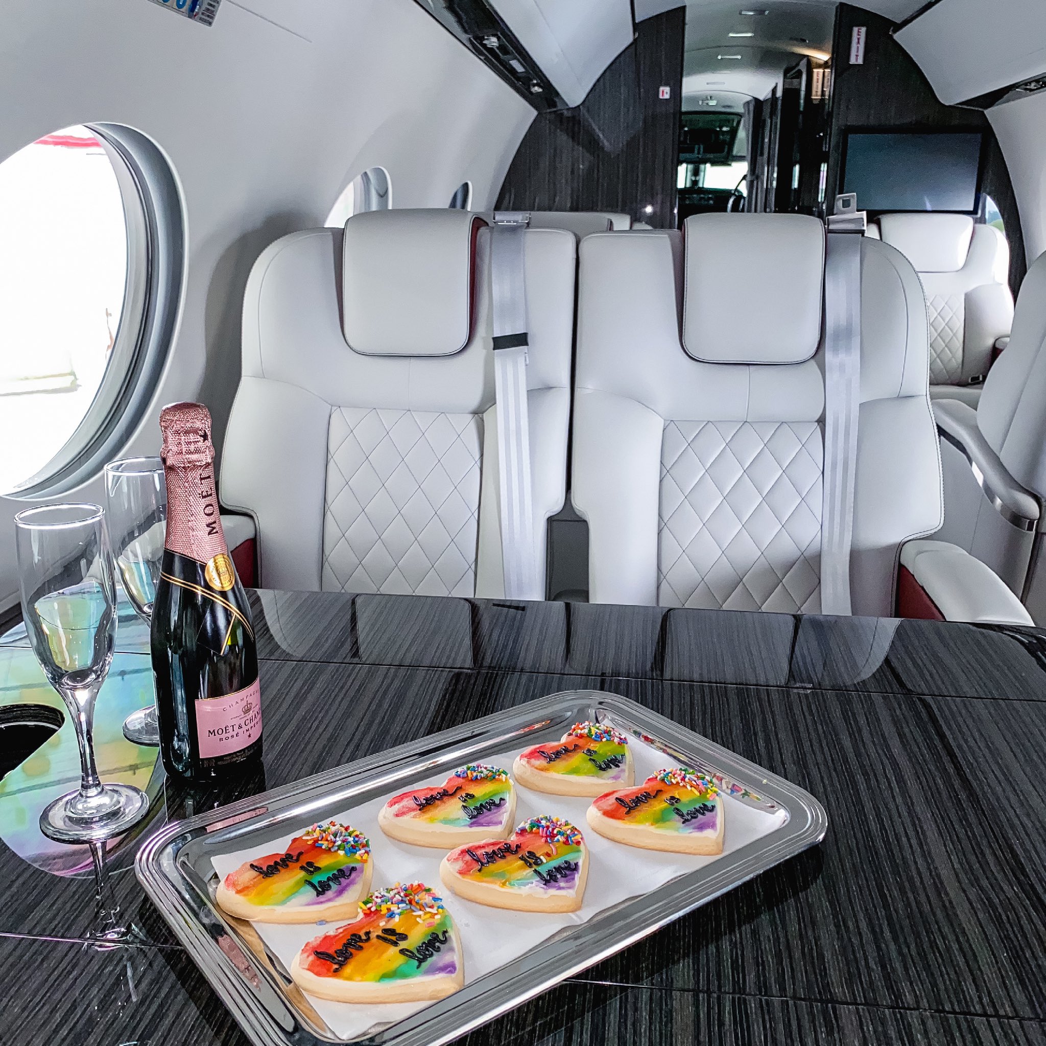 Corporate Air LLC (corpairllc) / Twitter