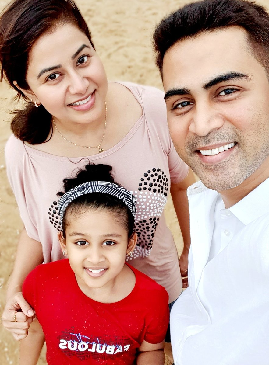 FunButterJam's tweet image. #Krishh #Sangeetha with their daughter. A happy family