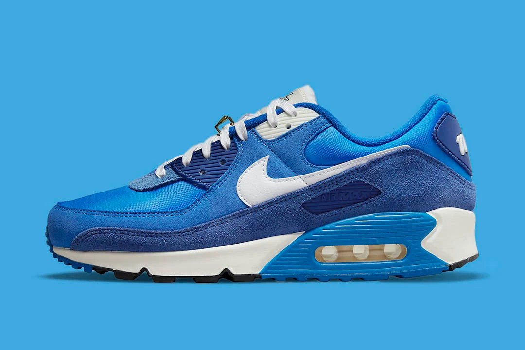 Sneaker Shouts™ tweet media