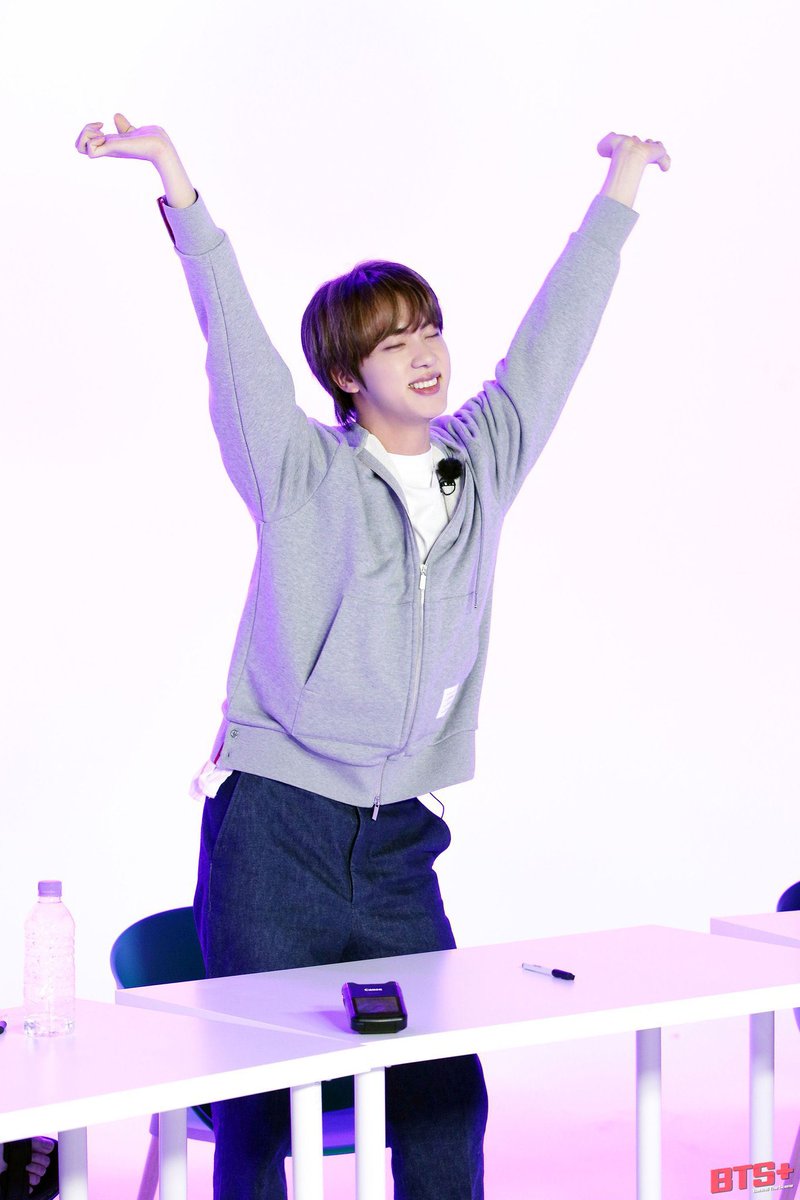 제이 tweet media