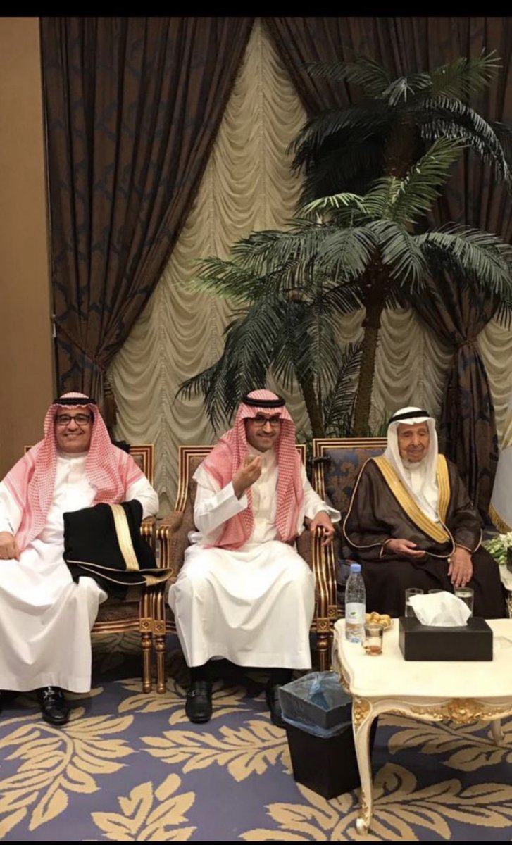 Ghadeer020's tweet image. نعم الشكرلله أولاً واخيراً وكذلك الشكرلحكومة #خادم_الحرمين و #ولي_العهد الأمير #محمد_بن_سلمان على الدعم والتحفيزلحصول أبن أخي على درجة الدكتوراه بالبحث المعنون ب(مواجهة الآثار القانونية للذكاء الاصطناعي)من جامعة وايدنربالولايات المتحدةالأمريكيةوإدراجه أفضل  البحوث للعام ٢٠٢١م