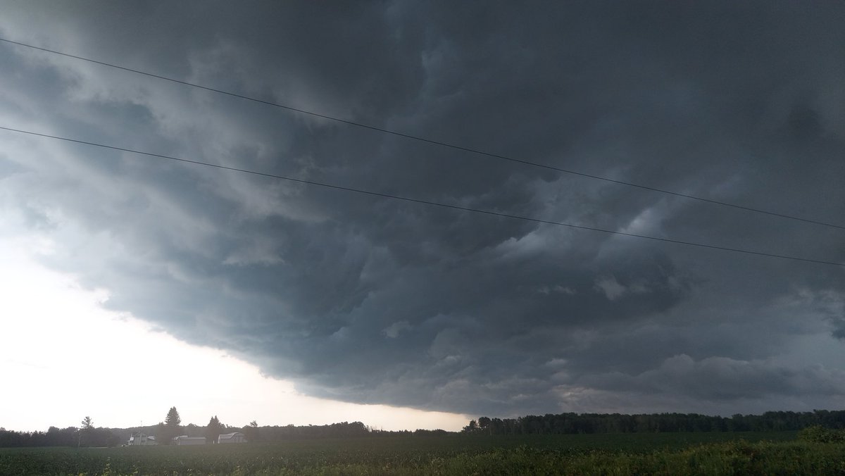 coach_gotts's tweet photo. @JetTech33 @weathernetwork Looking west from Princeton https://t.co/WAJw3p5N17