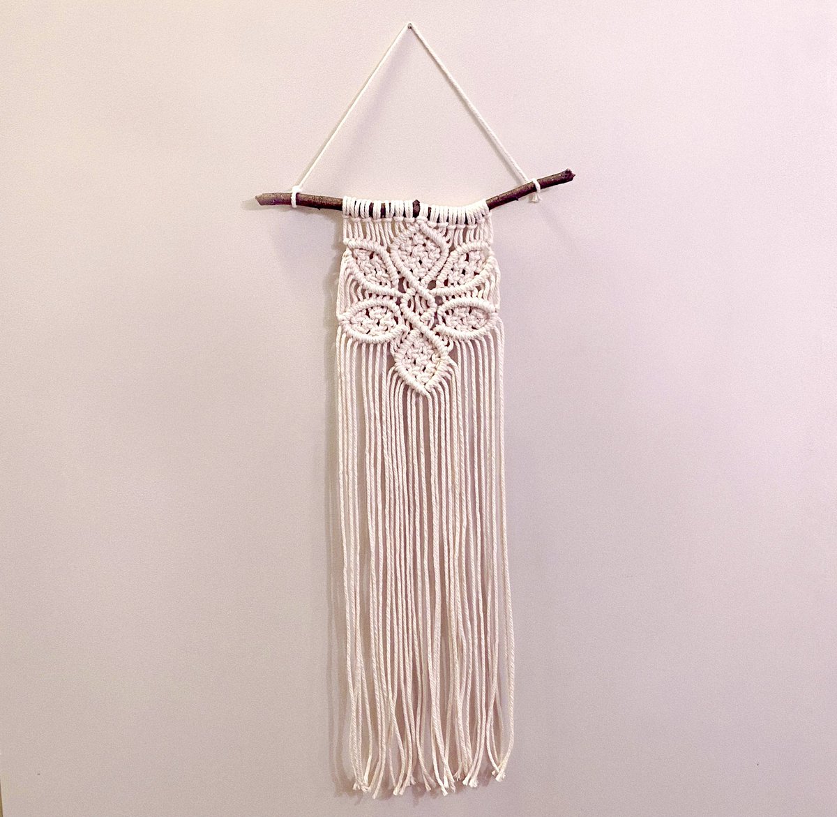 manukacreations's tweet image. lotus flower wall hanging! 🌸🌸🌸:) loved doing this one.