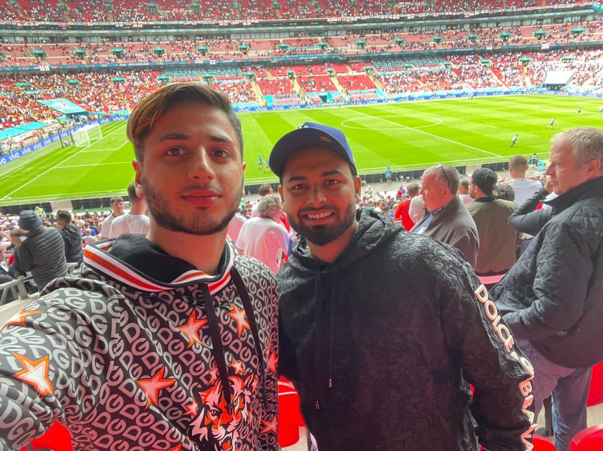 RishabhPant17's tweet photo. Good experience watching ⚽️. 🏴󠁧󠁢󠁥󠁮󠁧󠁿 vs 🇩🇪 https://t.co/LvOYex5svE