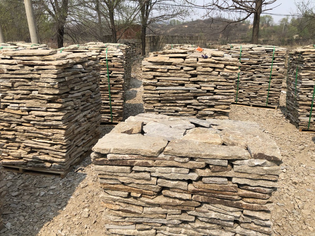LeonSu20's tweet photo. Tiger skin yellow quartz random pavings. https://t.co/S5R7KFjgpn