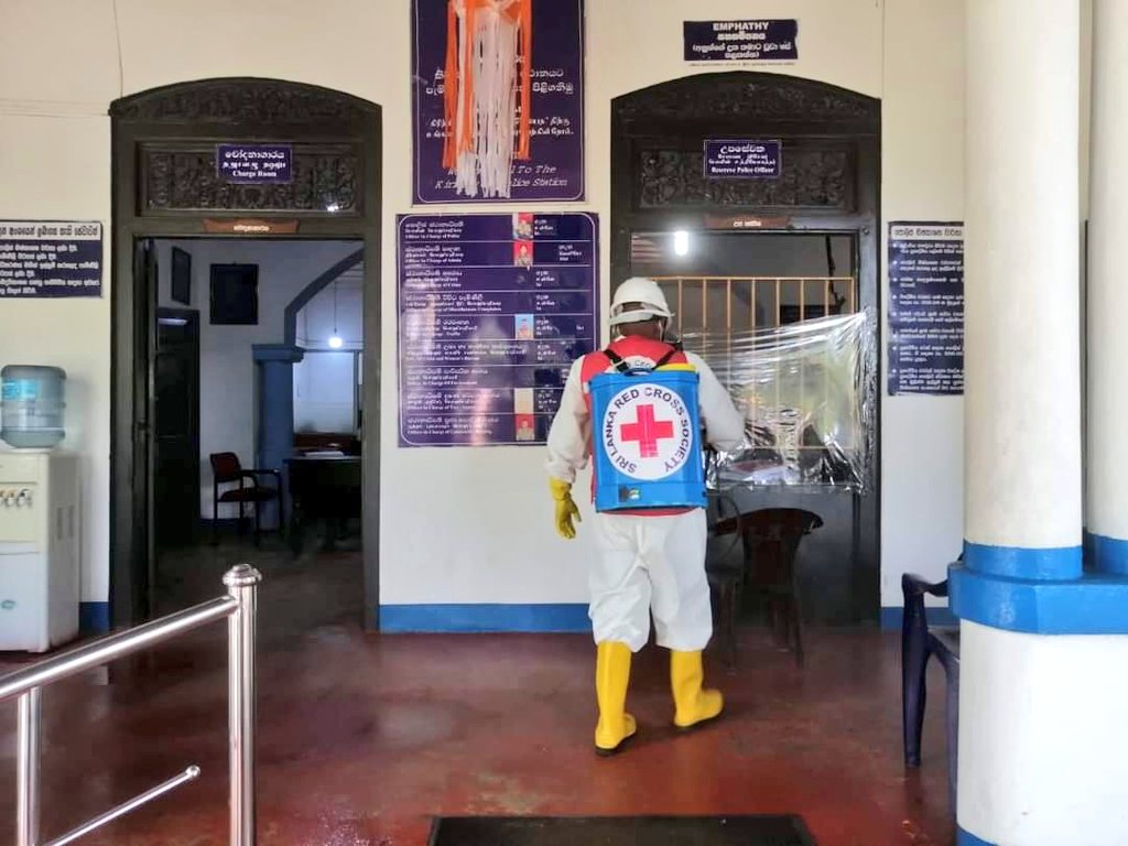 SLRedCross's tweet photo. Disinfection activities continue to be carried out by our Gampaha, Puttalam and Colombo branches in public areas like courts, government offices and police stations to stave the spread of #COVID19.
#COVID19LK #SLRedCross https://t.co/WE9HcQiiVO